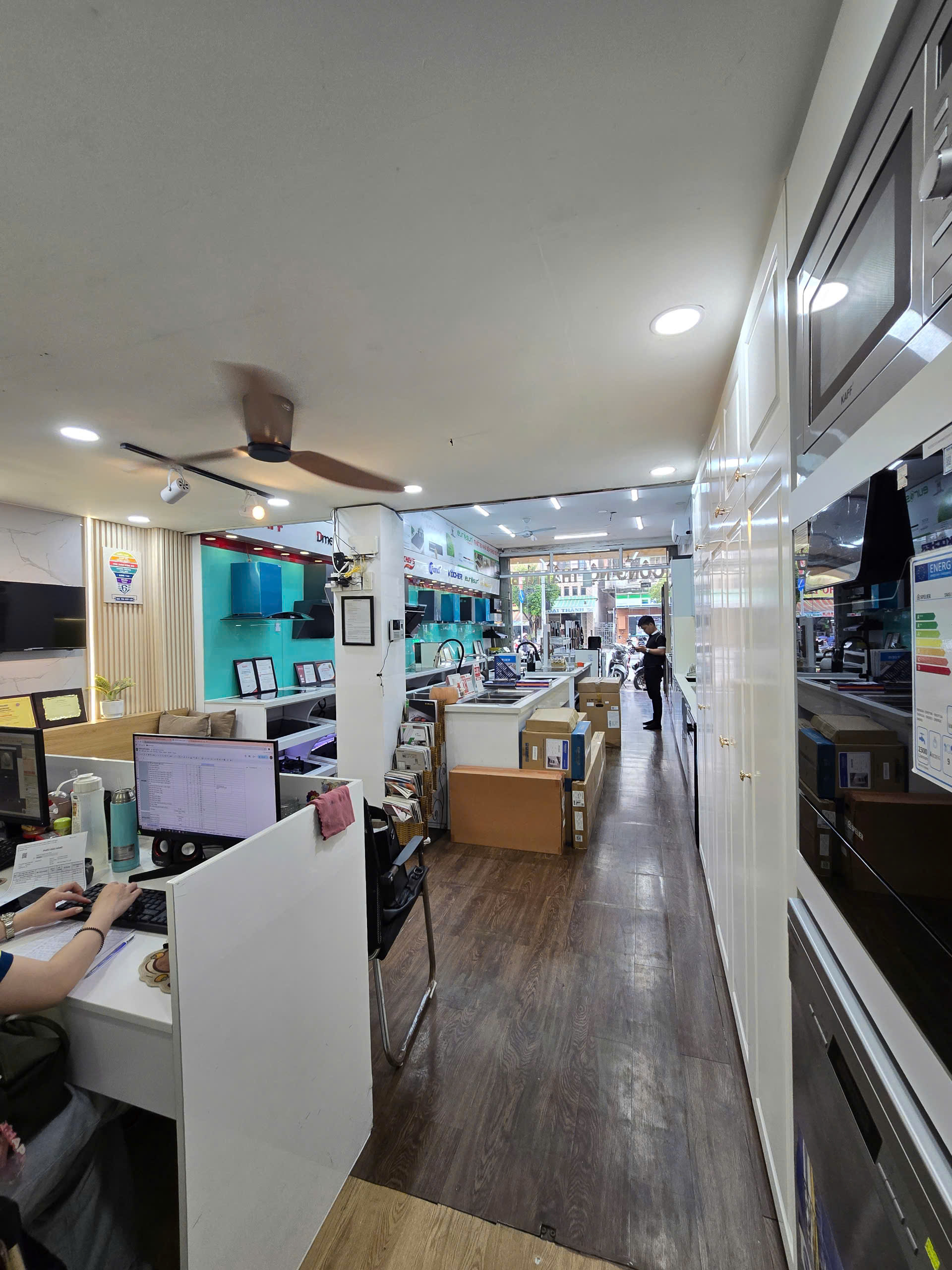 Bán nhà mặt tiền Hậu Giang đối diện chung cư Him Lam